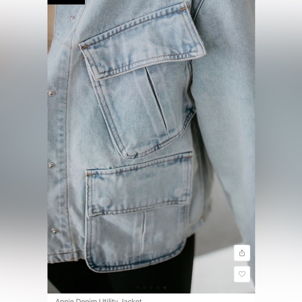 Veveret Denim Utility Jean Jacket Size Medium Light Wash Oversized Cargo Pockets - Picture 2 of 15